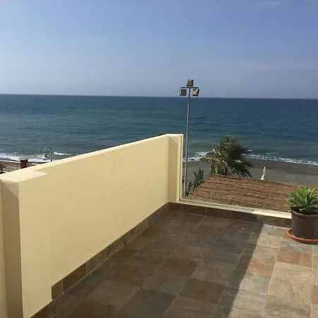 Precioso En Primera Línea De Playa Apartamento Algarrobo Costa